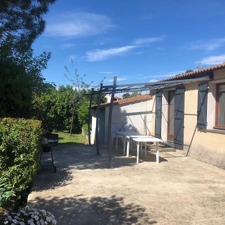Maison Au Calme Avec Parking En Petite Camargue Beauvoisin  Kültér fotó